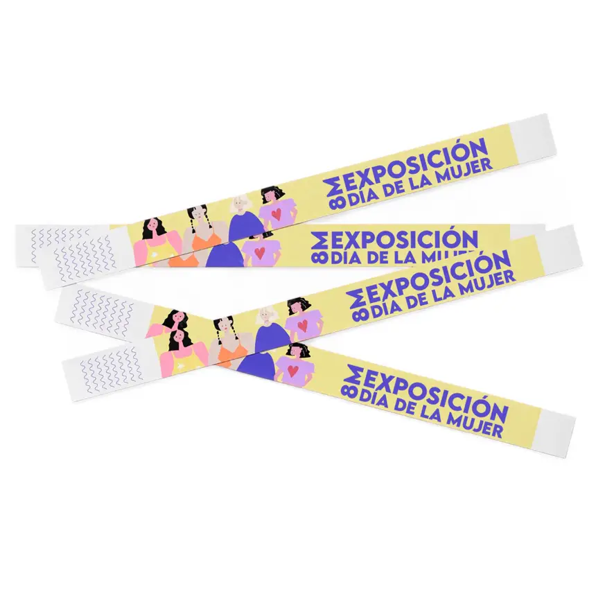 braccialetti tyvek personalizzati per l'ingresso a una mostra nel giorno della donna