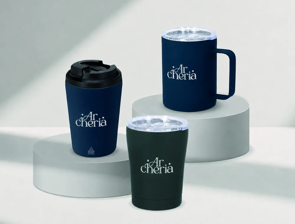 Vasos y taza térmicos de Makito con ejemplo de personalización